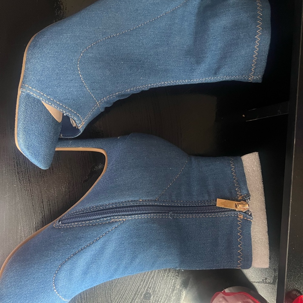 Rouge Helium Blue Denim Heels